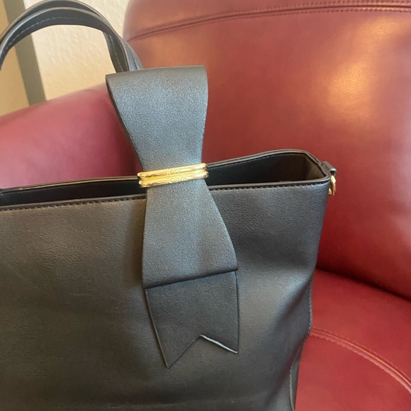 Like New! Betsey Johnson satchel - Picture 8 of 16